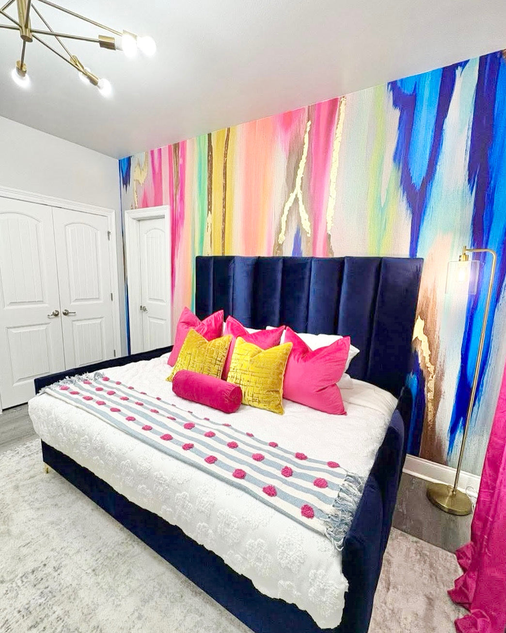 vivian Ferne El Dorado Wallpaper, El dorado wallpaper, El Dorado Mural, Colorful bedroom, Dorm Room Decor, Teen Bedroom Design, Teen Bedroom design, Teen Bedroom decor, Vivian Ferne Review