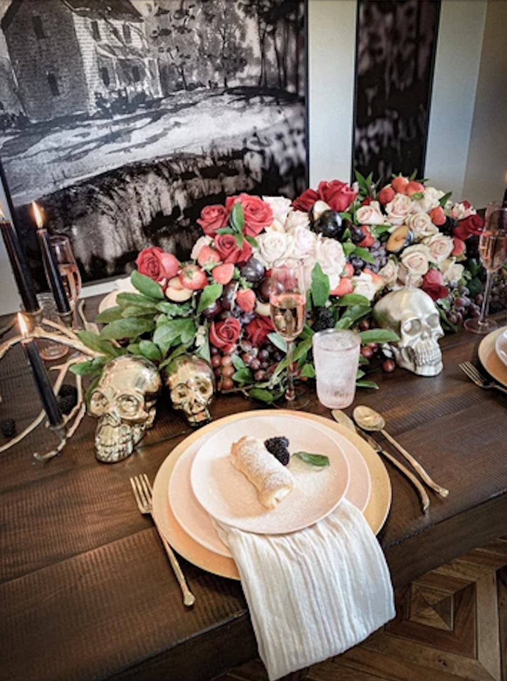 Vivian Ferne Picks for Best Upscale Halloween Tablescapes