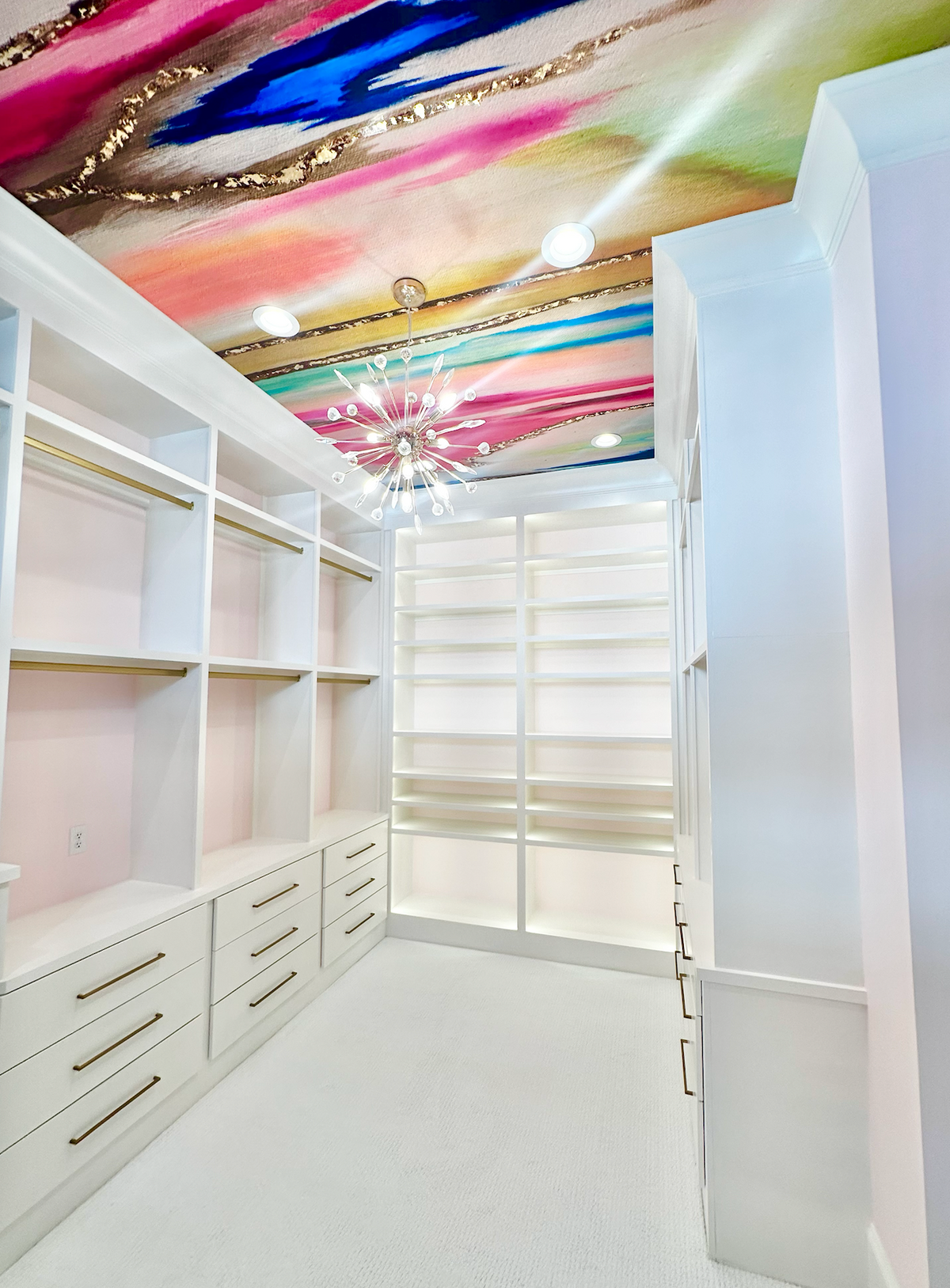 "El Dorado" Closet Ceiling Wallpaper