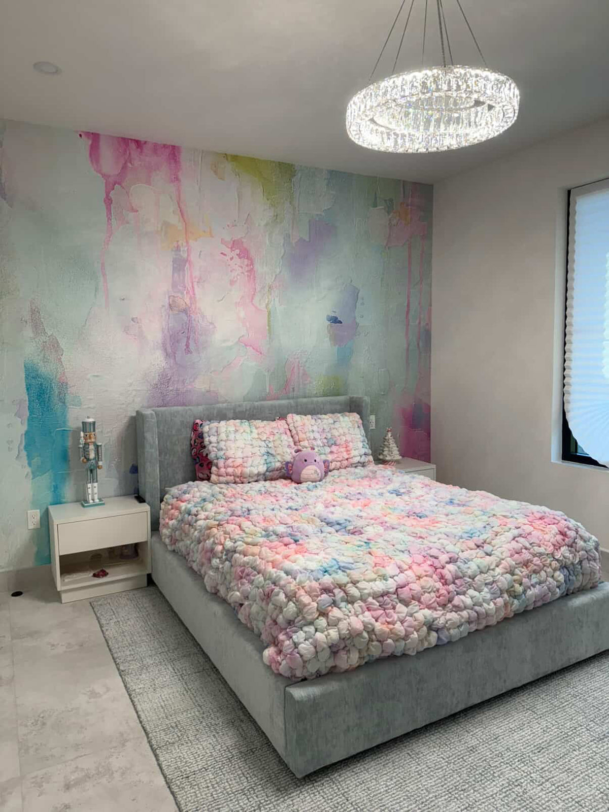 "Versailles" wallpaper accent wall for Girl's Bedroom